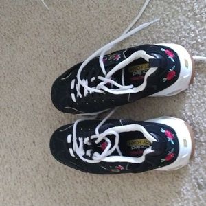 2278 Skechers women's shoes